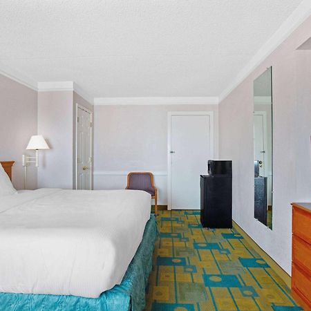 La Quinta Inn By Wyndham Рино Екстериор снимка