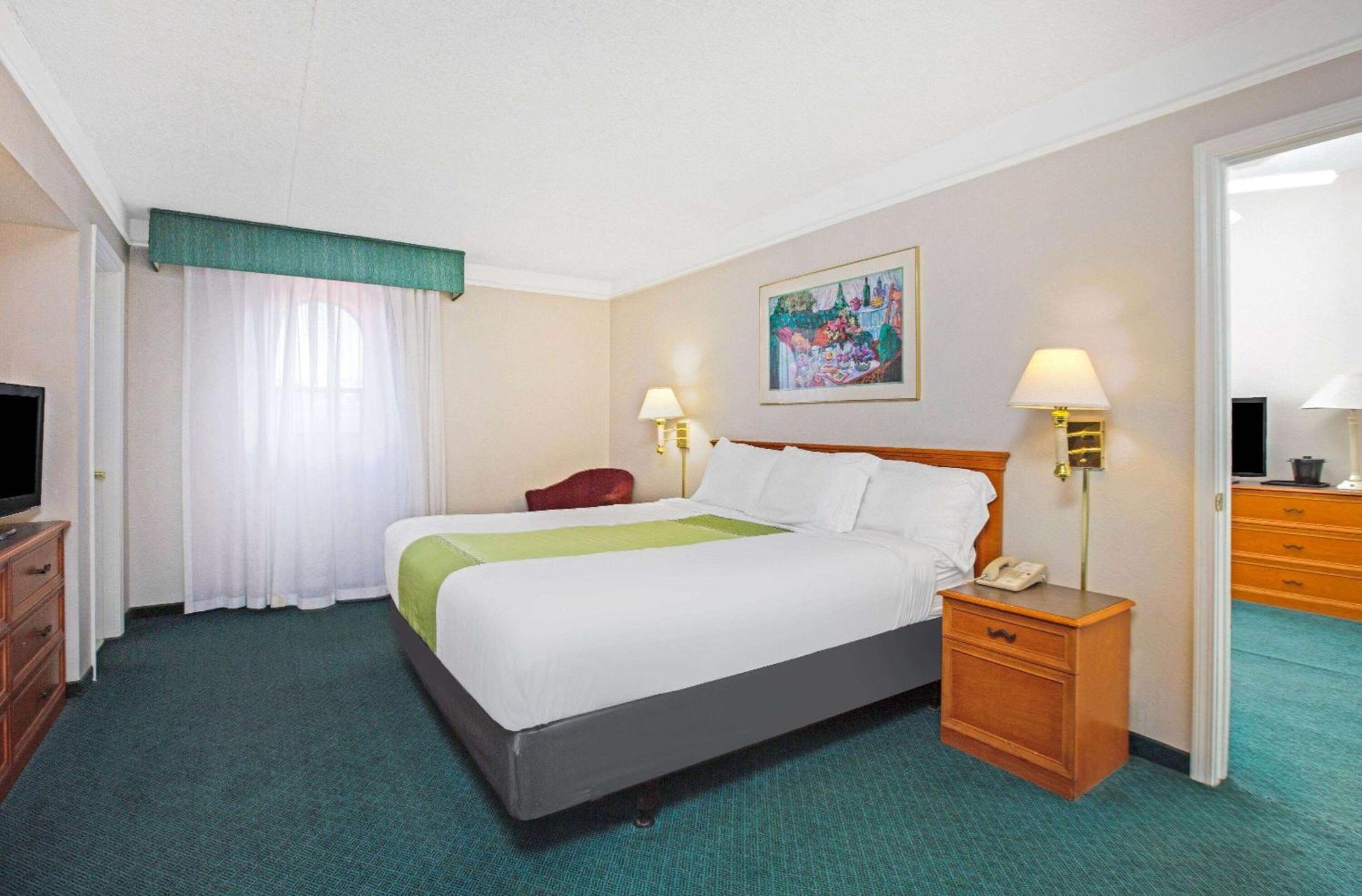 La Quinta Inn By Wyndham Рино Екстериор снимка